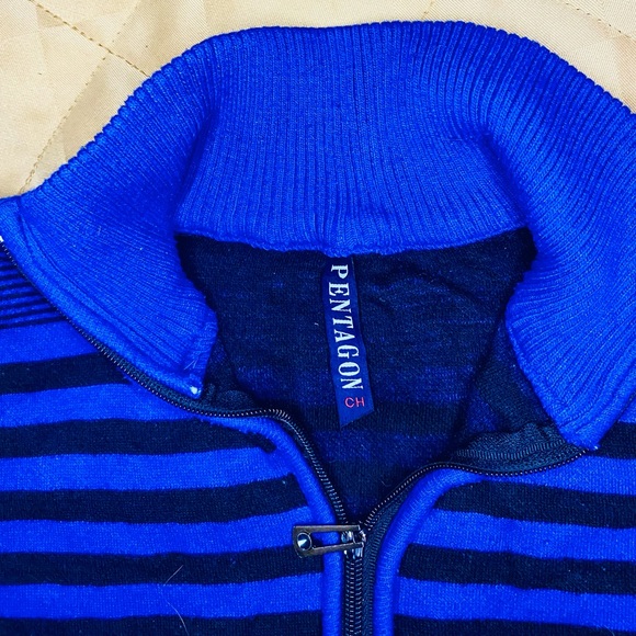 Pentagon, ch, blue and black - Picture 2 of 3